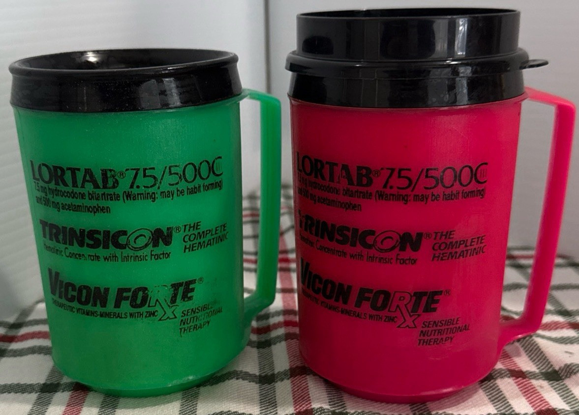 2 Lortab 7.5/500C Drug  Aladdin Insulated Cups “May Be Habit Forming”