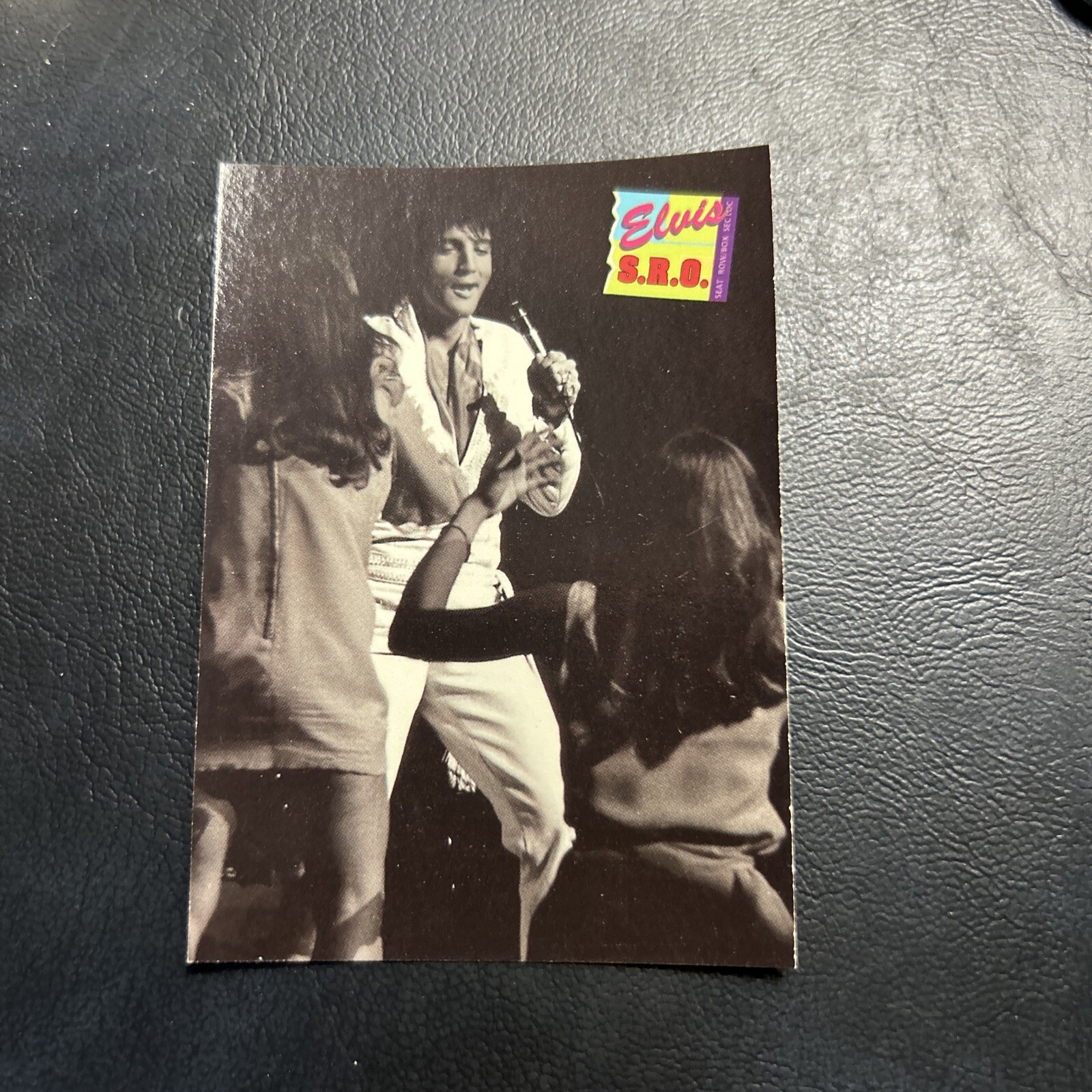 Jb100c Elvis Presley Collection 1992 #434 On Stage With Fan
