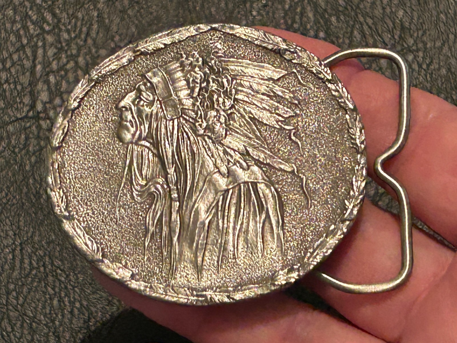 NATIVE AMERICAN INDIAN CHIEF BELT BUCKLE, 1977 Bergamot