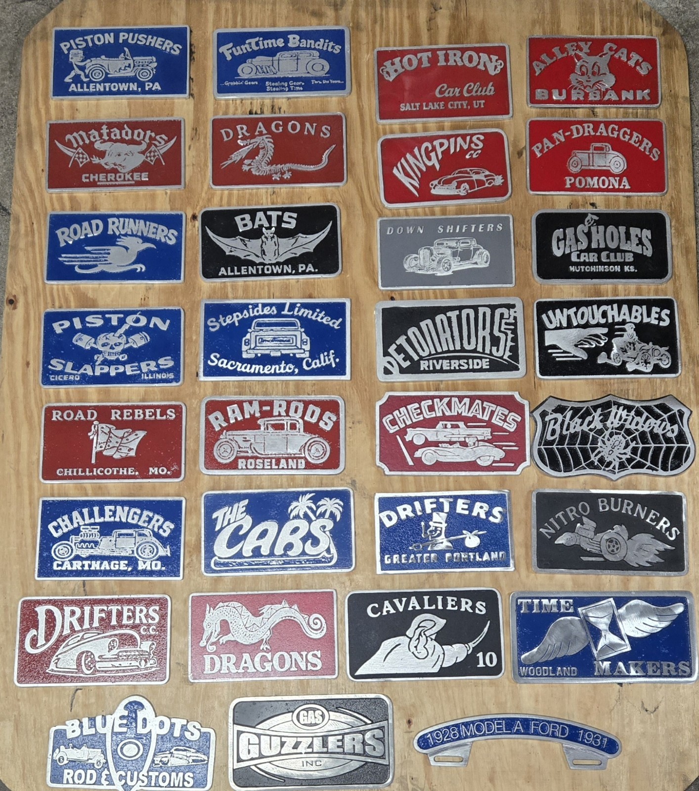 Lot Of 31 Cast Aluminum Car Club Plaque