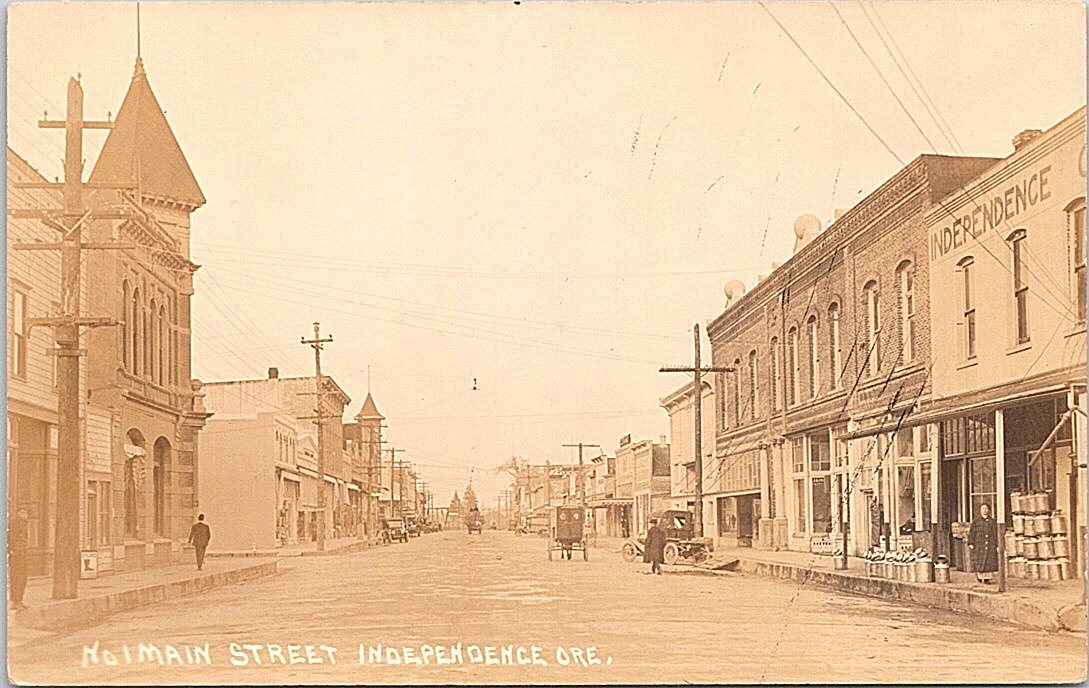 RPPC Independence Oregon Business District - Street Scene early 1900s
