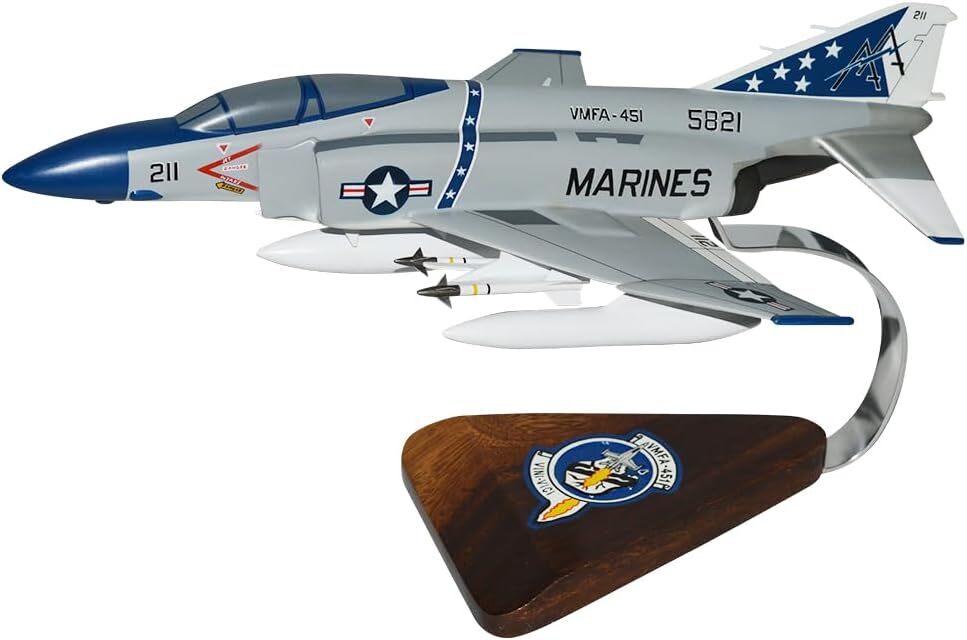 USMC McDonnell Douglas F-4 Phantom VMFA-451 Desk Display 1/48 Model SC Airplane