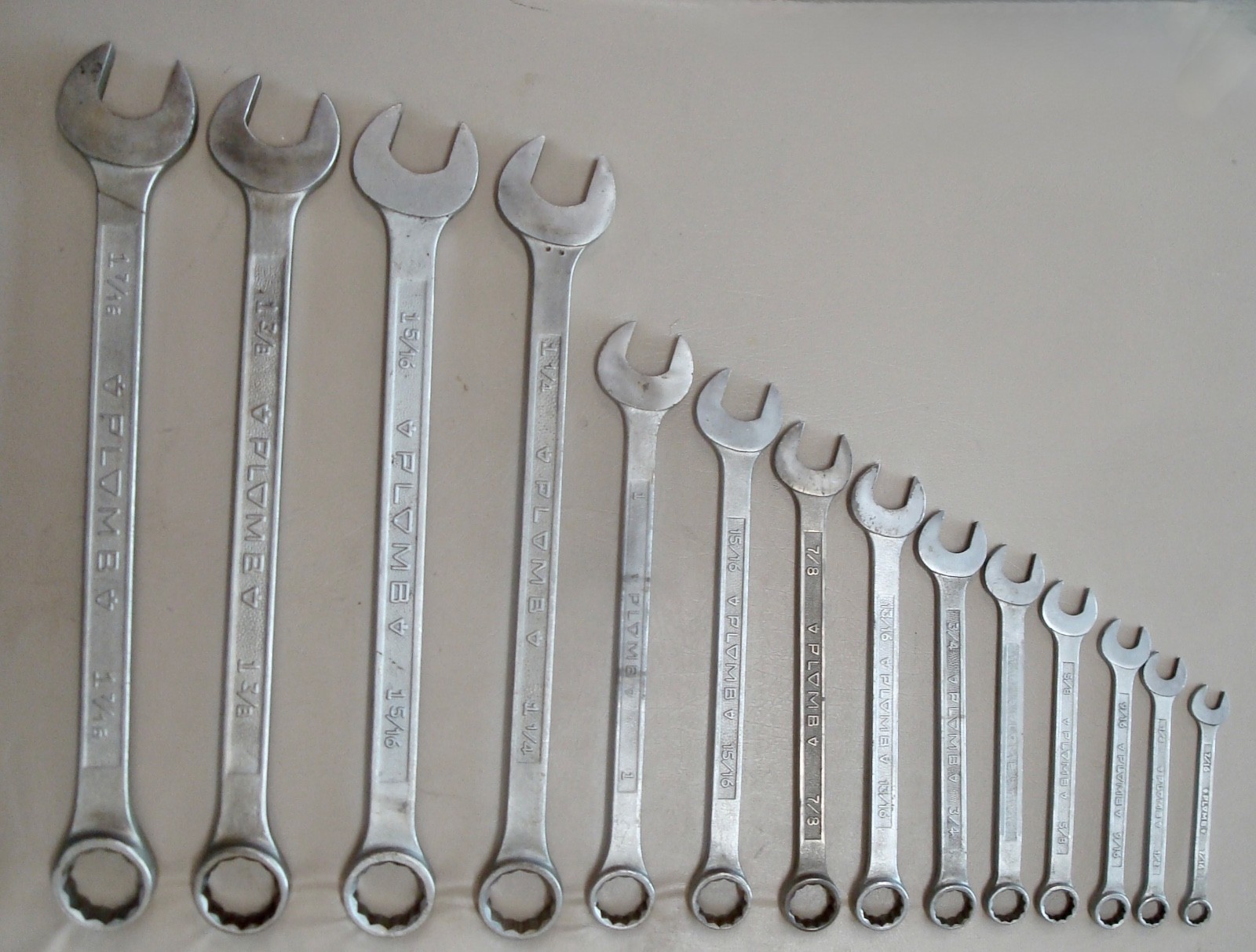 14 pc. Vintage PEBBLE Plumb PLOMB Plvmb Tool Los Angeles Combination WRENCH SET