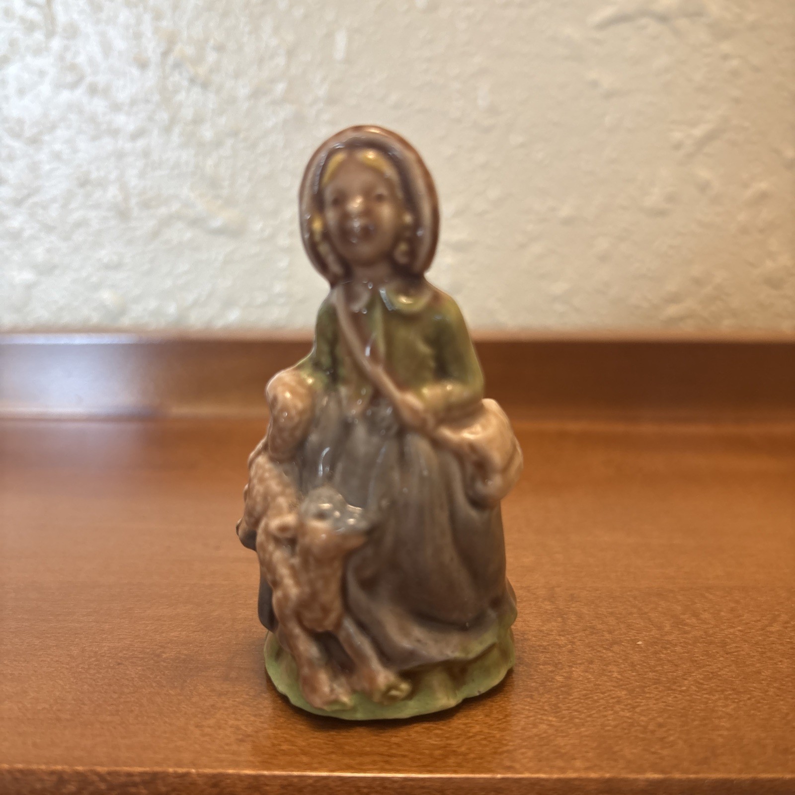 Vintage Wade England Red Rose Tea Mary Had A Little Lamb Figurine - Pre-Owned Vintage Wade England Red Rose Tea Mary Had A Little Lamb Figurine - Pre-Owned