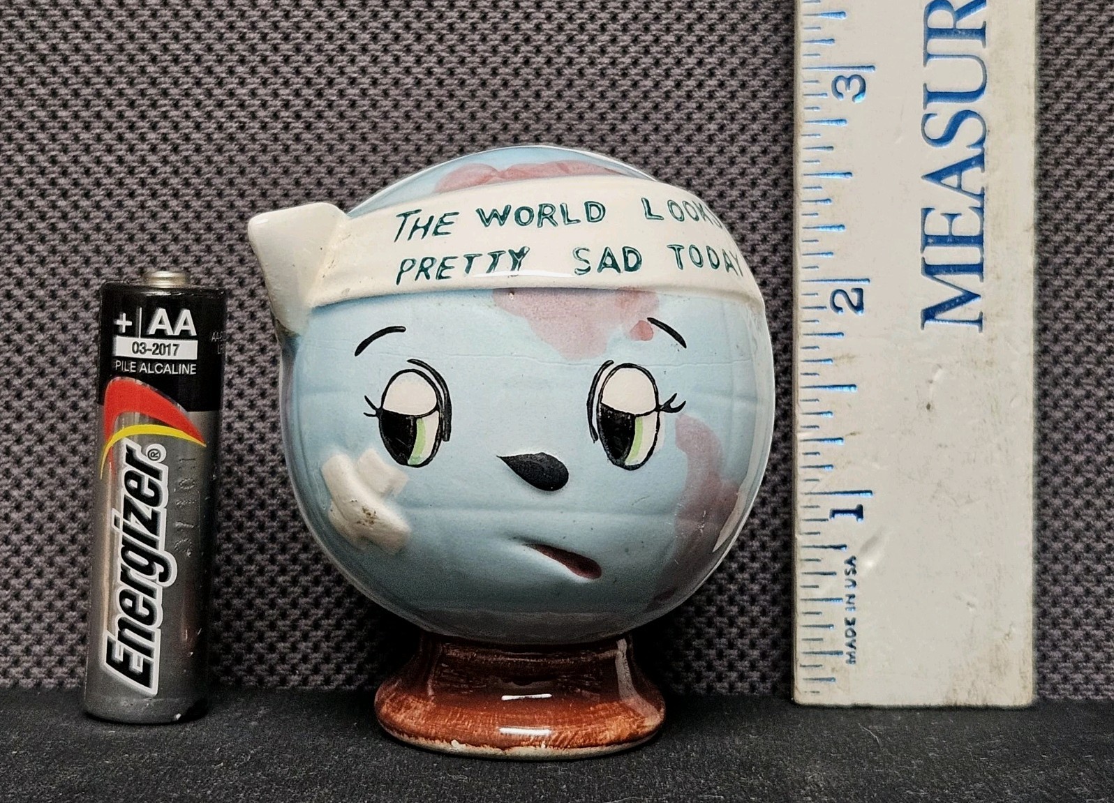 Enesco World Anomorphic Salt/Pepper Replacement \