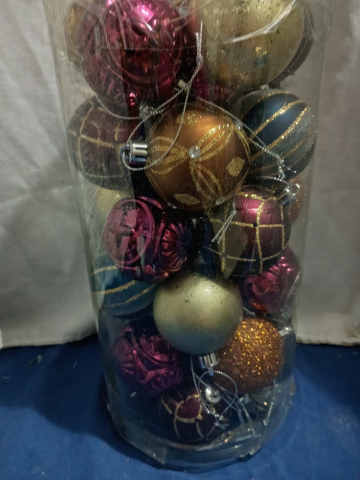 Valery Madelyn Shatterproof Ornaments/30 Ct/Bronze, Copper, Gold, Blue Valery Madelyn Shatterproof Ornaments/30 Ct/Bronze, Copper, Gold, Blue