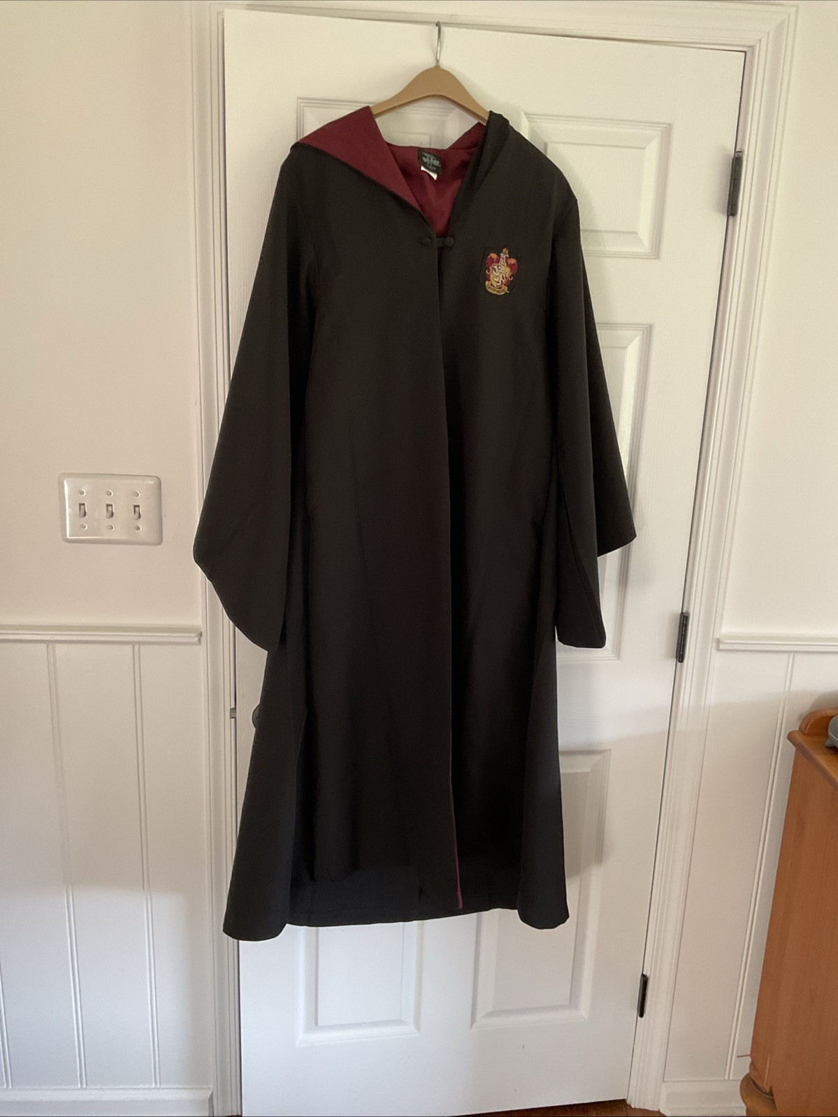 AUTHENTIC UNIVERSAL STUDIO WIZARDING WORLD OF HARRY POTTER GRYFFINDOR ROBE SMALL