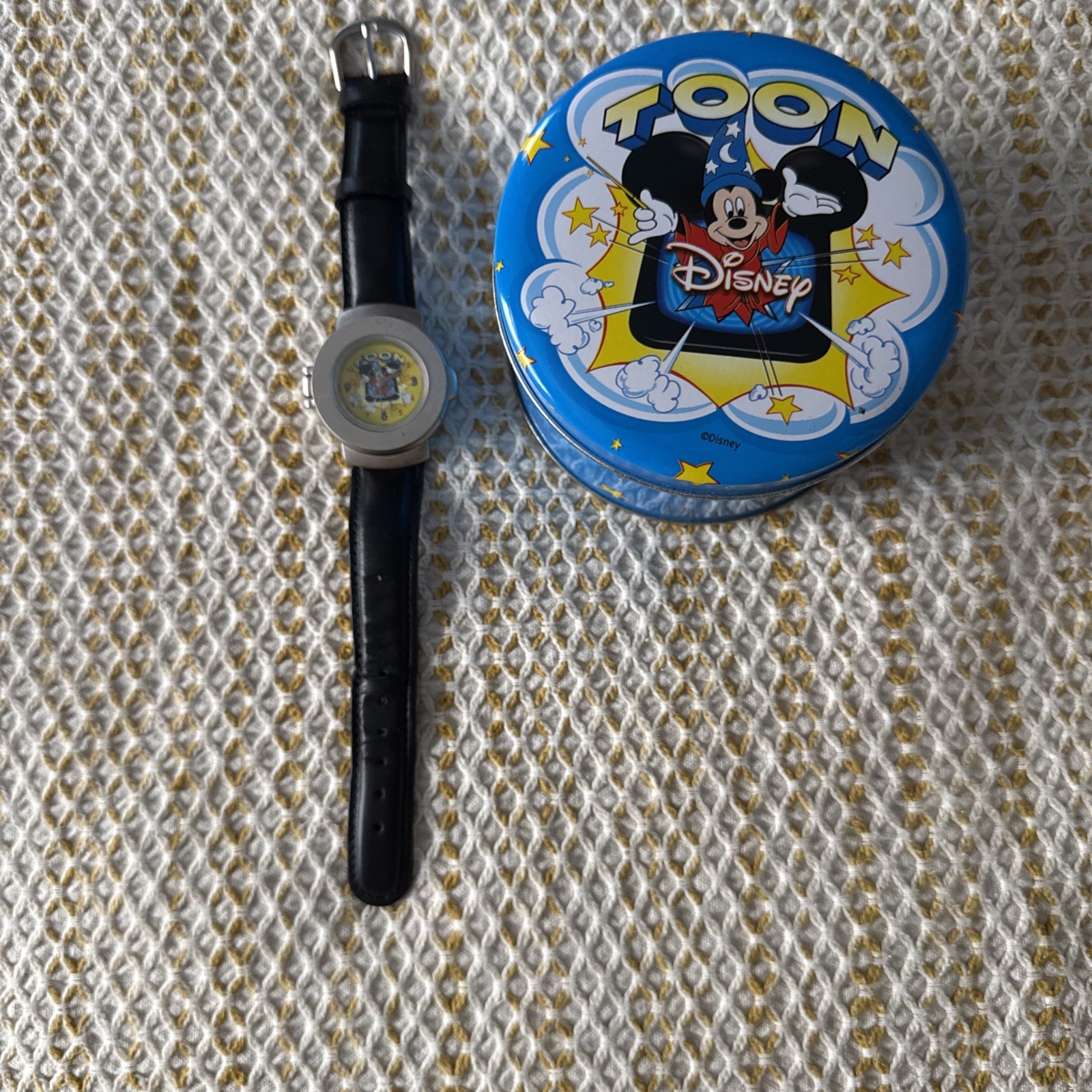 VTG Toon Disney Mickey Mouse Spring Loaded Pop Up Dial Watch In Tin RARE