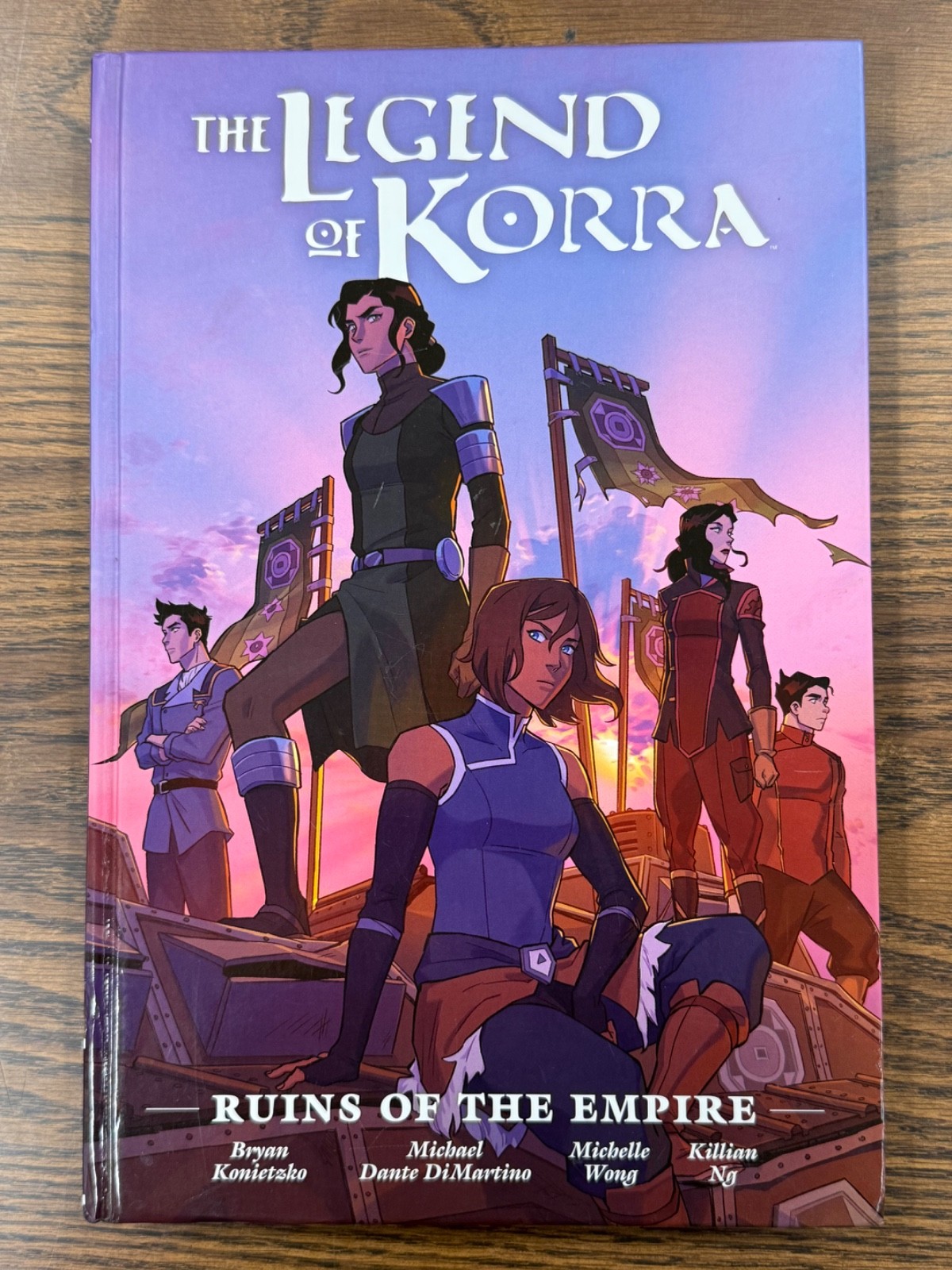 The Legend of Korra : Ruins of the Empire Book 2020 Hardcover Dark Horse