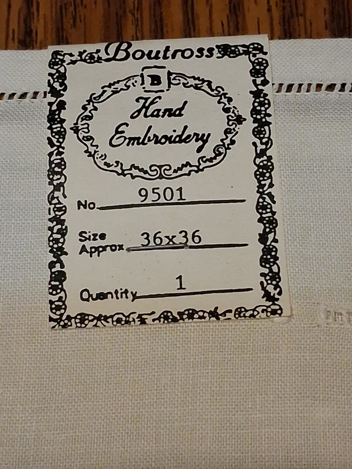 Vintage Boutross Fine Linens Embroidered Cut Work Table Topper 33” x 33” Elegant Vintage Boutross Fine Linens Embroidered Cut Work Table Topper 33” x 33” Elegant