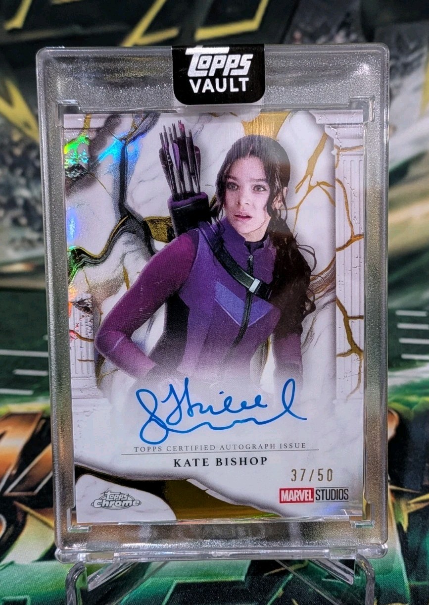 2026 Topps Marvel Vault Hailee Steinfeld Kate Bishop Gold Immortal Auto /50...
