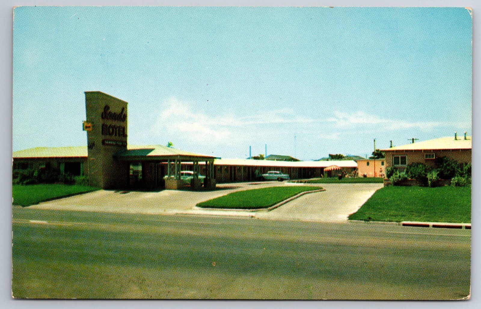 Vintage Postcard TX College Station Sands Motel Roadside Chrome ~13160