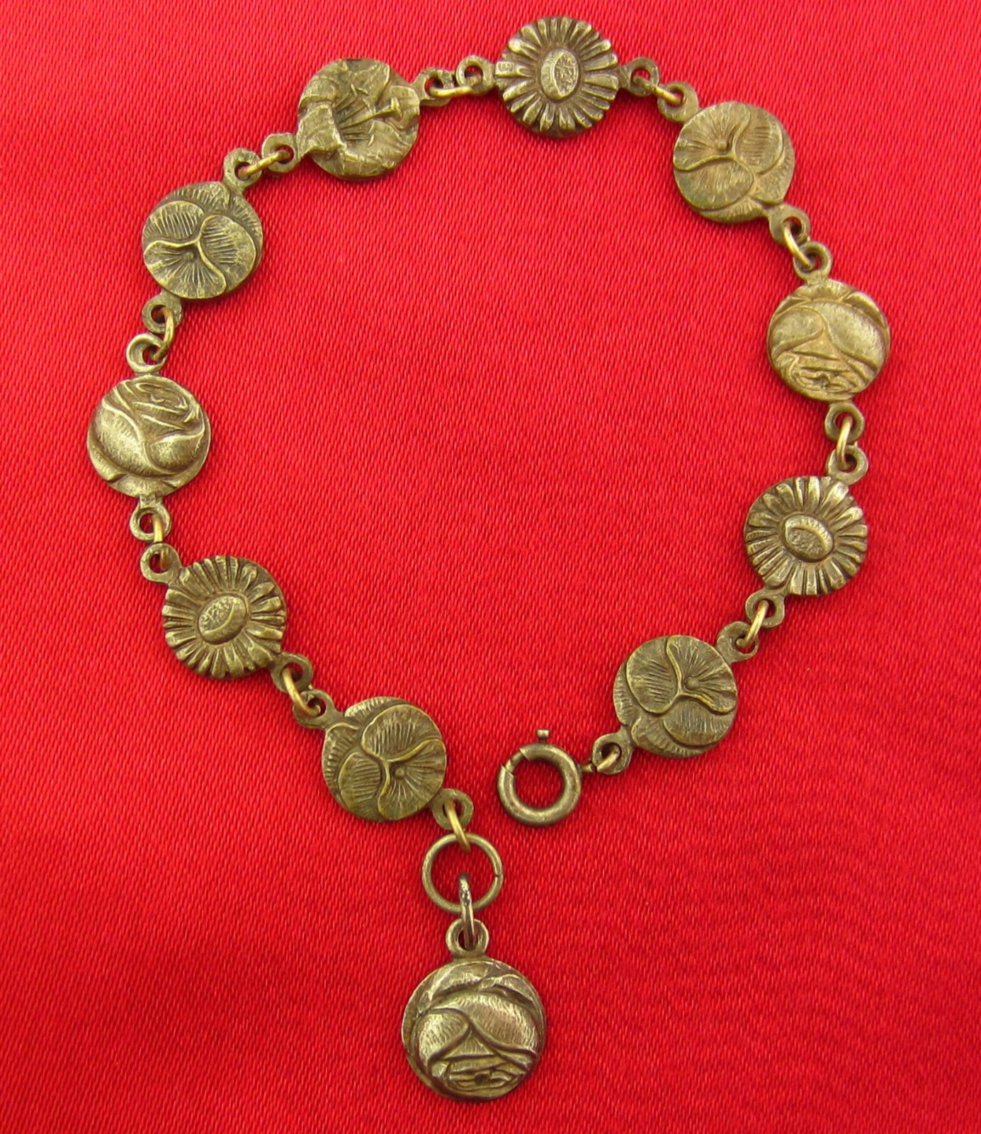 Vintage MARY ROSES FLOWERS Bracelet REIMS CATHEDRAL Catholic Bracelet Small 6.5 Vintage MARY ROSES FLOWERS Bracelet REIMS CATHEDRAL Catholic Bracelet Small 6.5