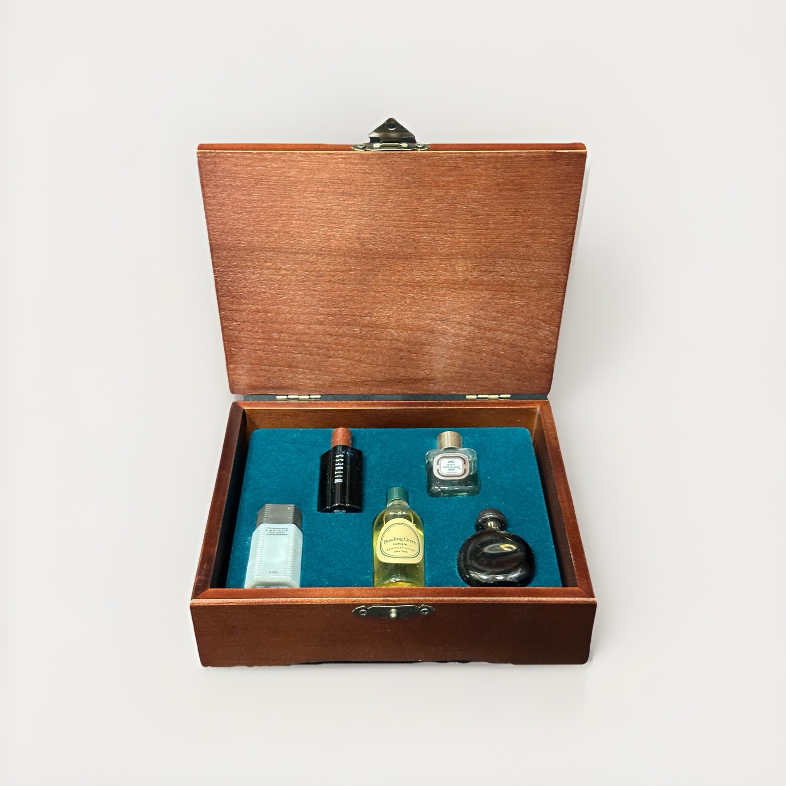 Vintage Men’s Miniature Cologne Set w/ Wood Box Halston Bowling Green