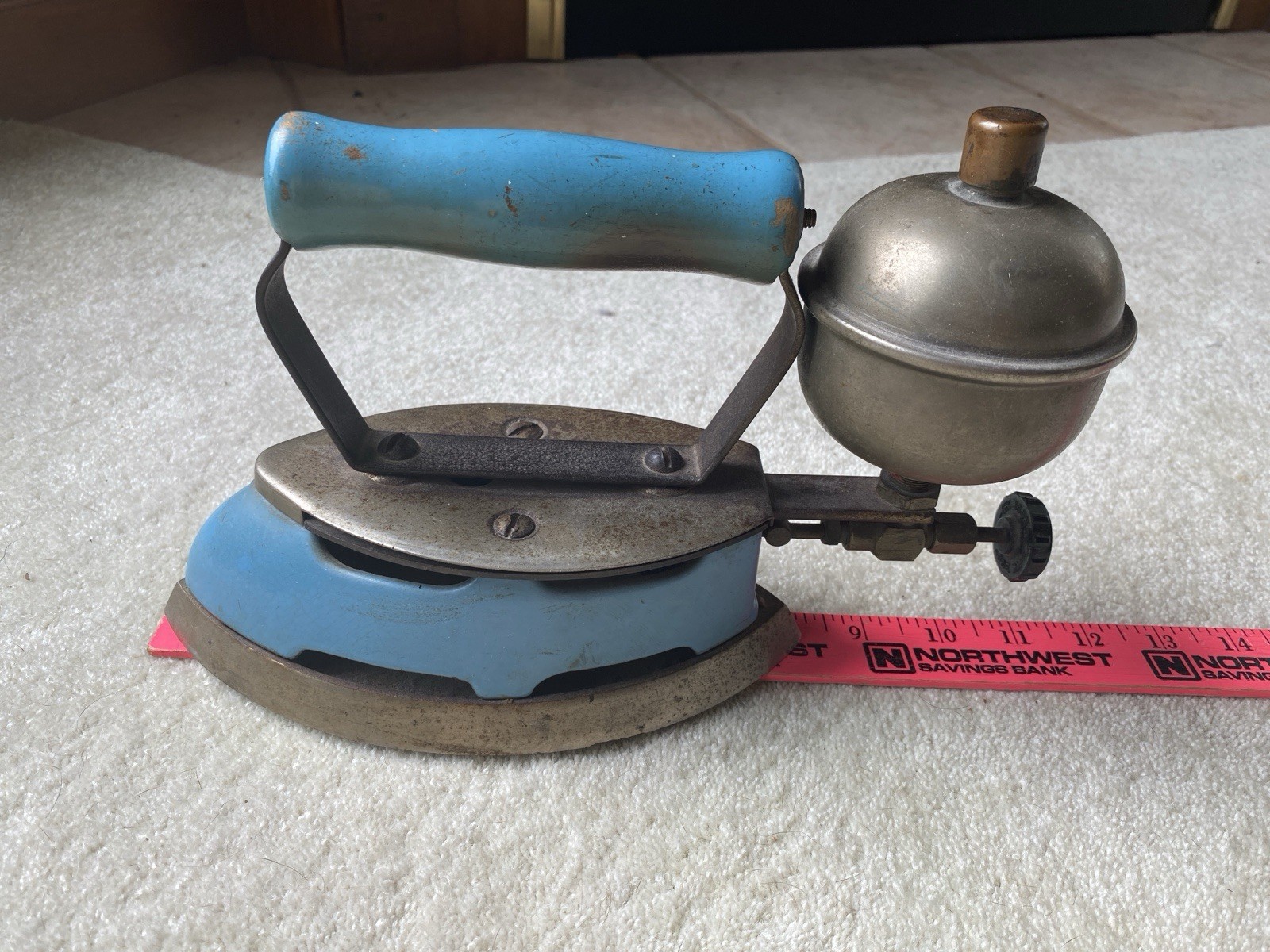 Vintage Coleman Blue Model 4A Instant-Lite Gas Kerosene Powered Sad Iron