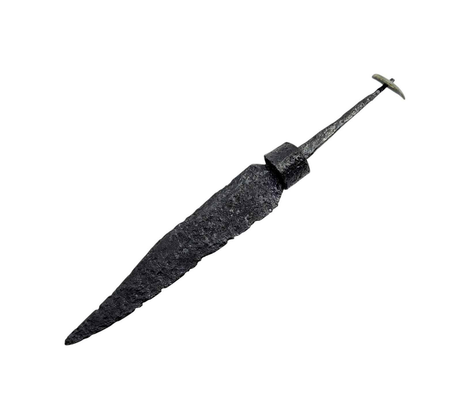 Discover a genuine weapon of the Viking Age – an authentic Seax (Scramasax)
