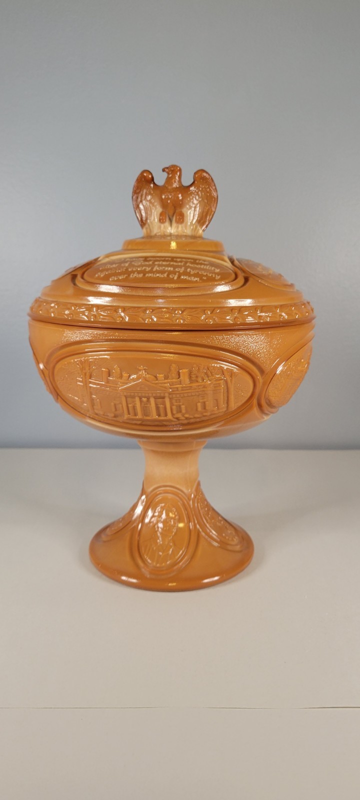Fenton Thomas Jefferson 1976 Limited Chocolate Slag Bicentennial Covered Compote