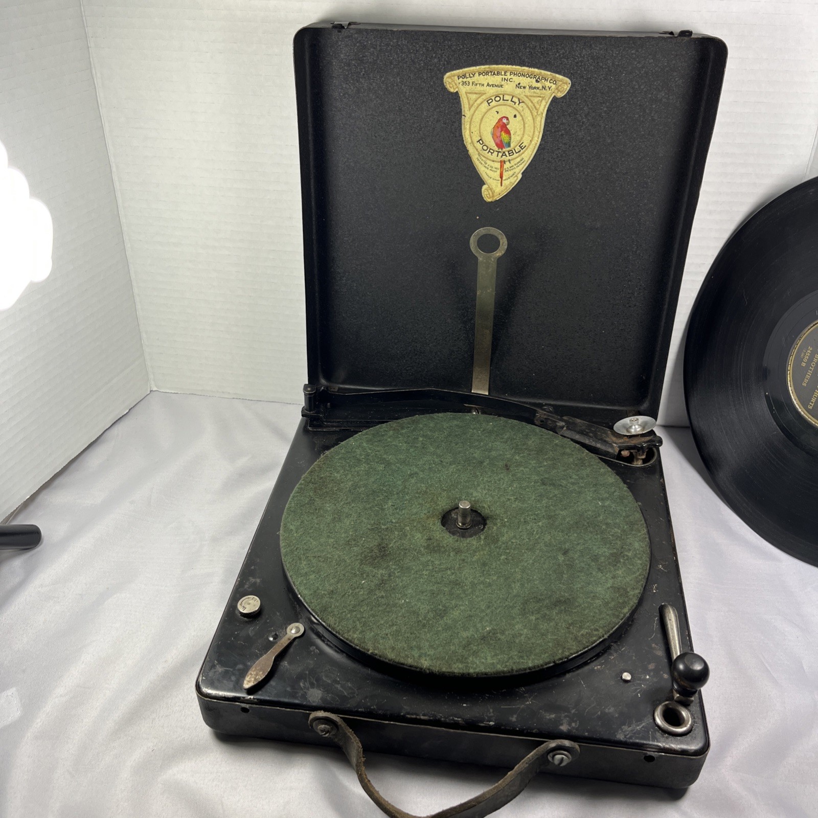 Antique Polly Portable Phonograph c.1920s /Cranks & Spins /plays/ Nice condition