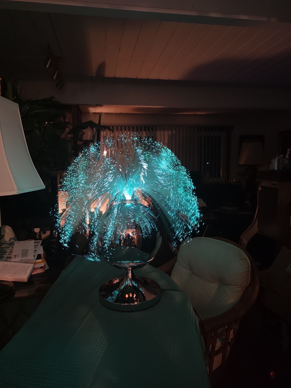 Vintage 70's Fantasia  Sunburst 4000 Fiber Optic Revolving Color Change Lamp