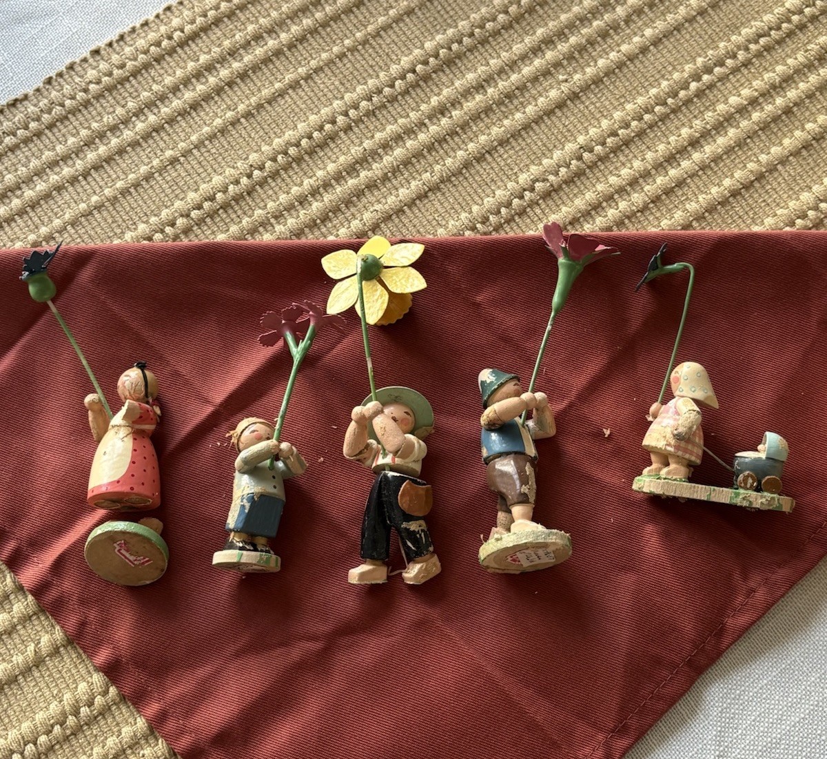 Erzgebirge Flower Children Wooden Germany Figurines Vintage Delicate Lot 5 Read