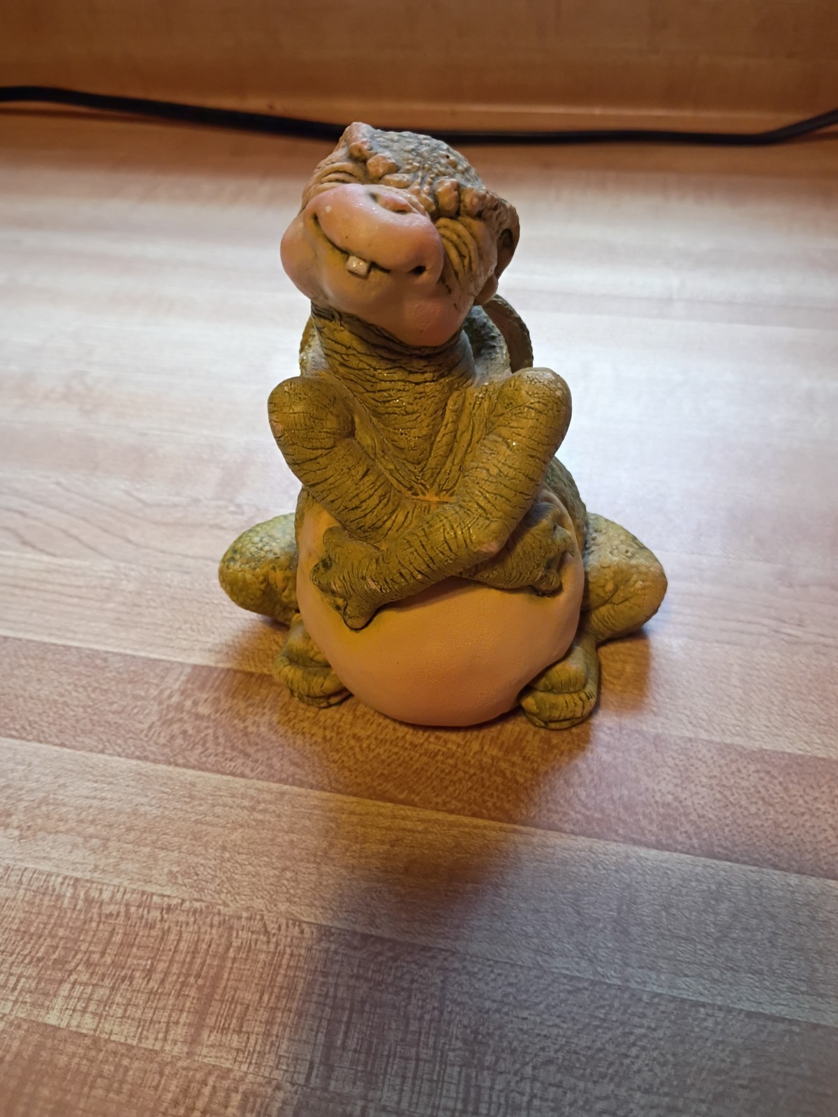 VTG Dragon Keep Figurine by Marty Sculpture Inc.