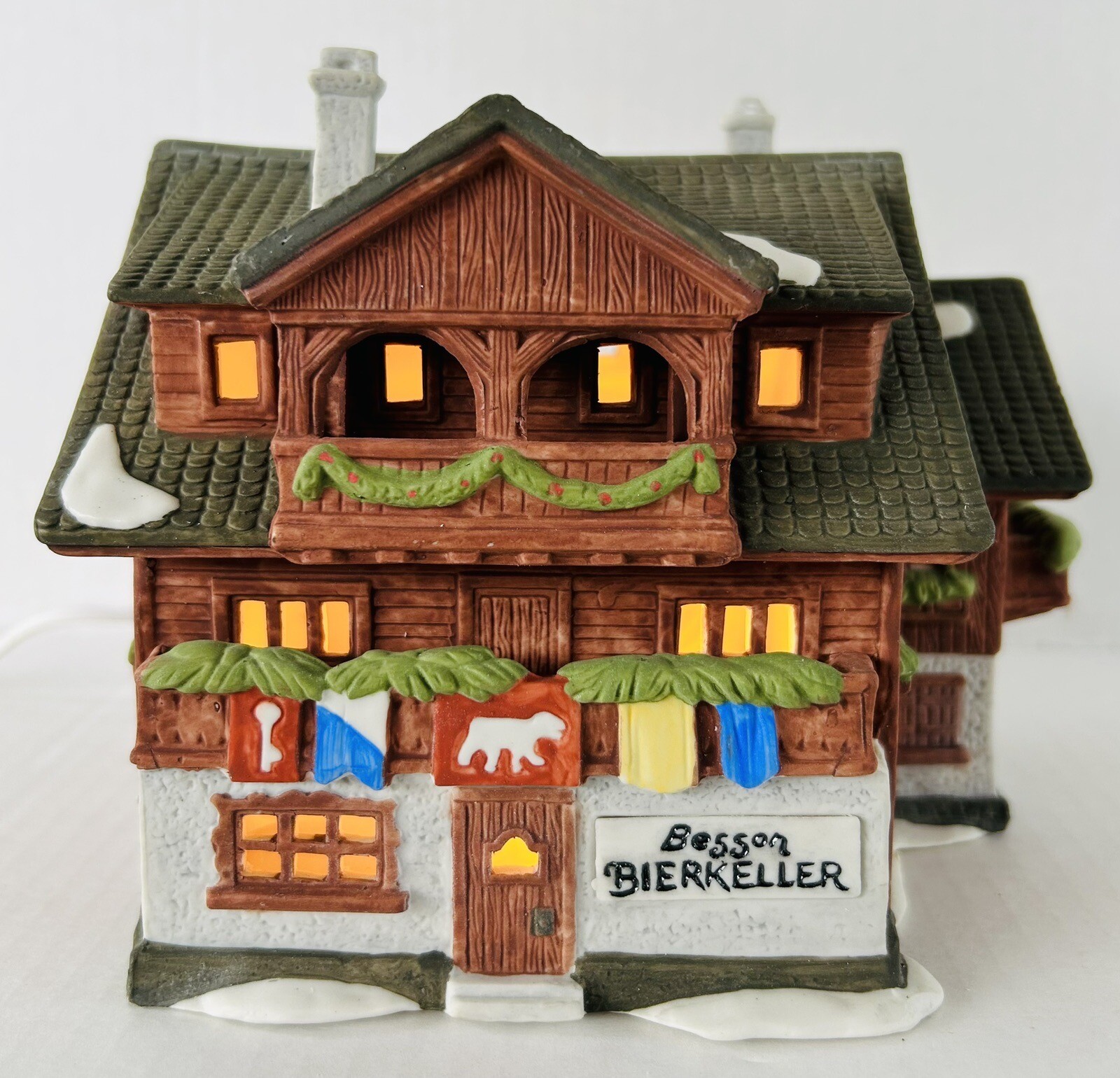 Dept 56 Christmas Village Besson Bierkeller #65404 Beer Cellar Alpine Village