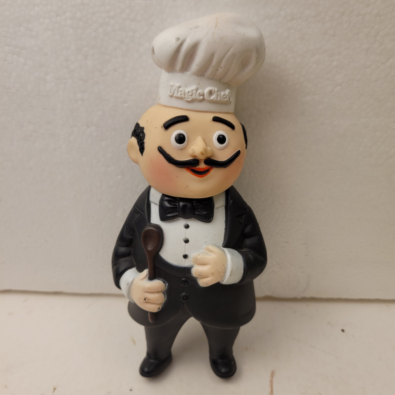 Vintage 1980\'s MAGIC CHEF Coin Bank Advertising Promotional Plastic Vinyl 7.5” 