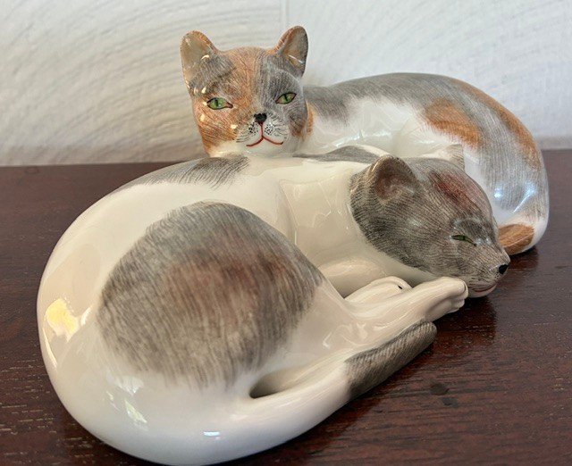 Dresden Porcelain Sleeping Cats Pair Calico Excellent Condition Dresden Porcelain Sleeping Cats Pair Calico Excellent Condition