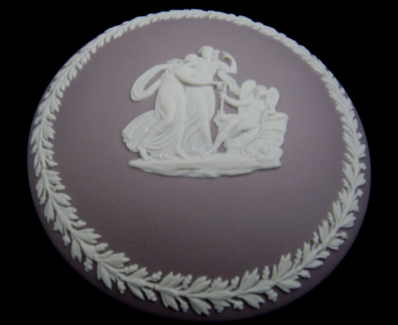 Vintage Wedgwood Jasperware Lilac Round Trinket Box