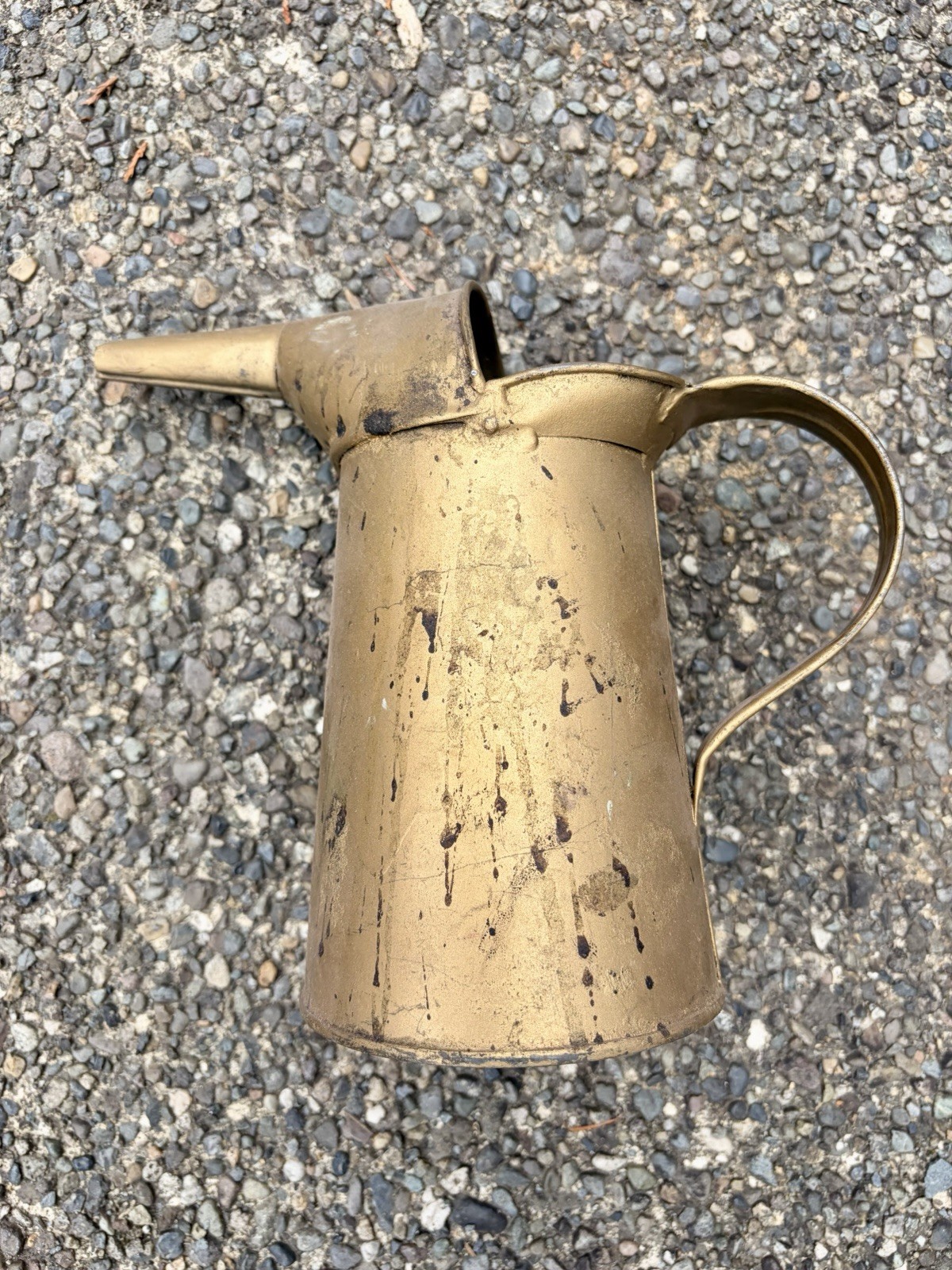 Vintage 1930s Huffman 1 Qt Liquid US Legal Oil Spout Pitcher Gas Station Pourer