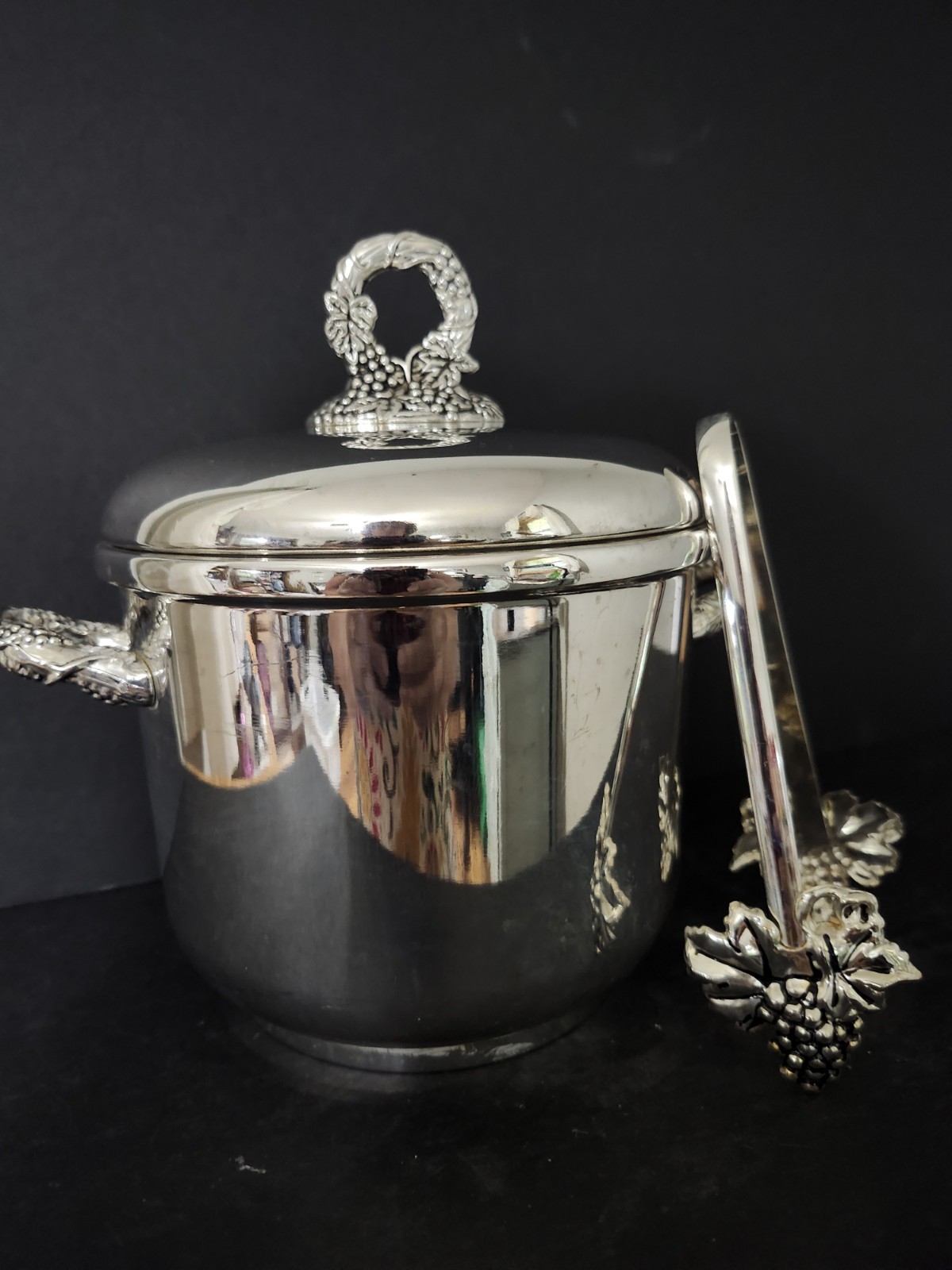 Godinger Silverplate Ice Bucket And Matching Tongs Grapevine Decor Insulated...