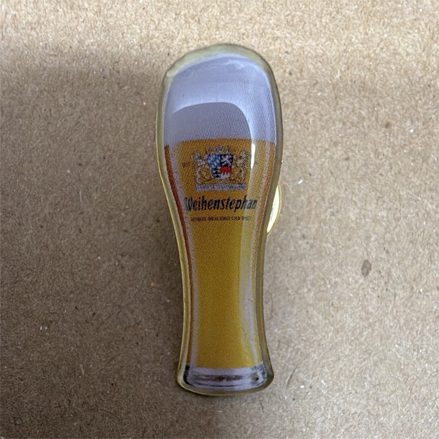 Weihenstephan Beer Glass Pint Lapel Pin Gold Tone Breweriana Collectible
