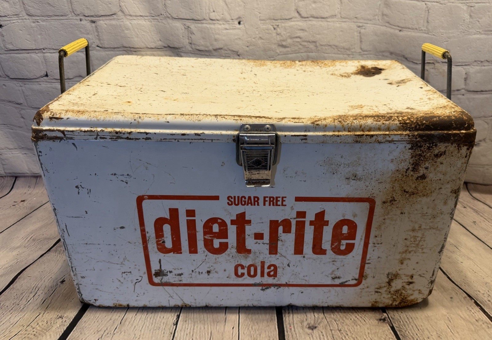 Vintage Diet Rite Cola Cooler RC Royal Crown Metal White Louisville KY USA