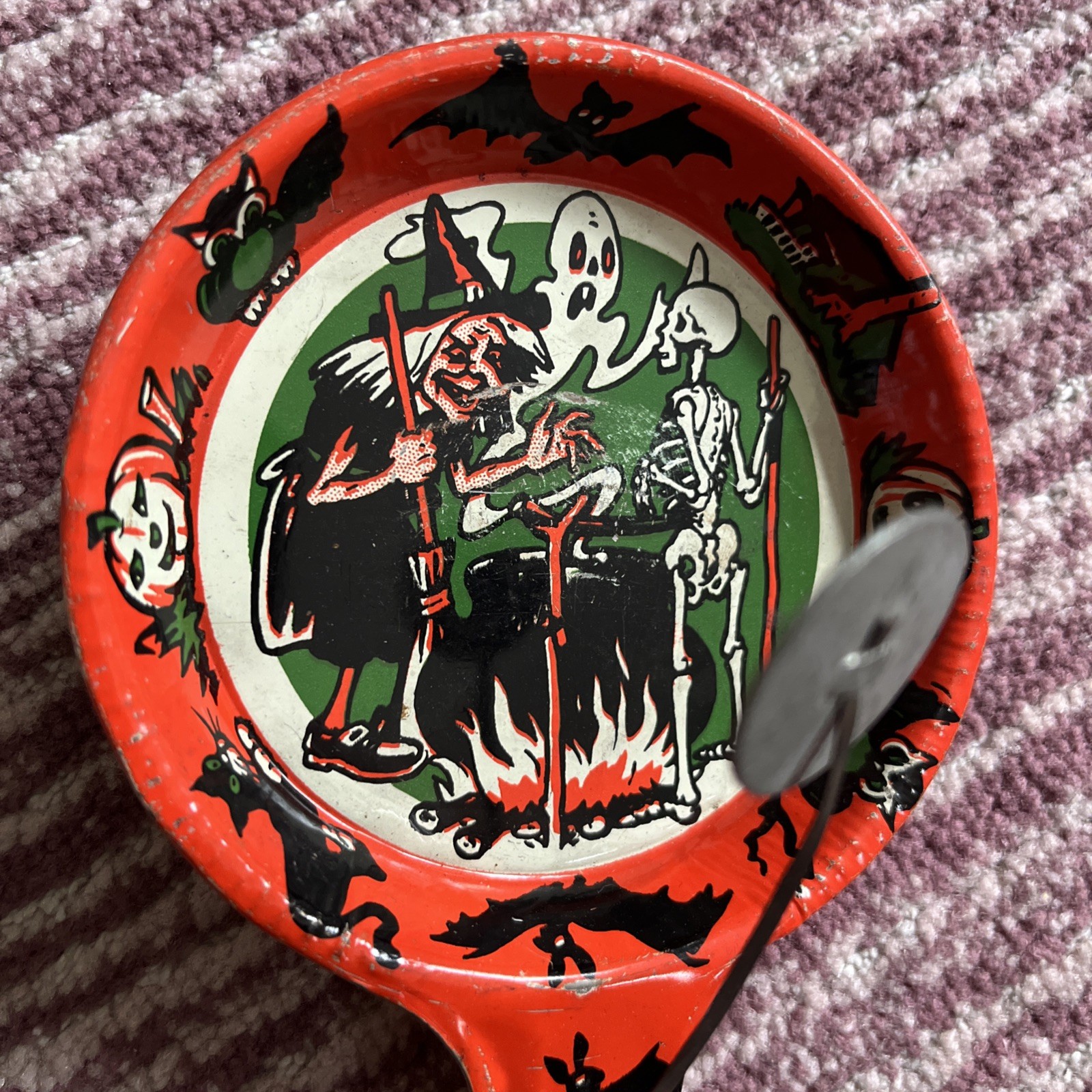 Vintage 50s Halloween Noisemaker US Metal Toy Mfg Co Witch Cat Skeleton Ghost