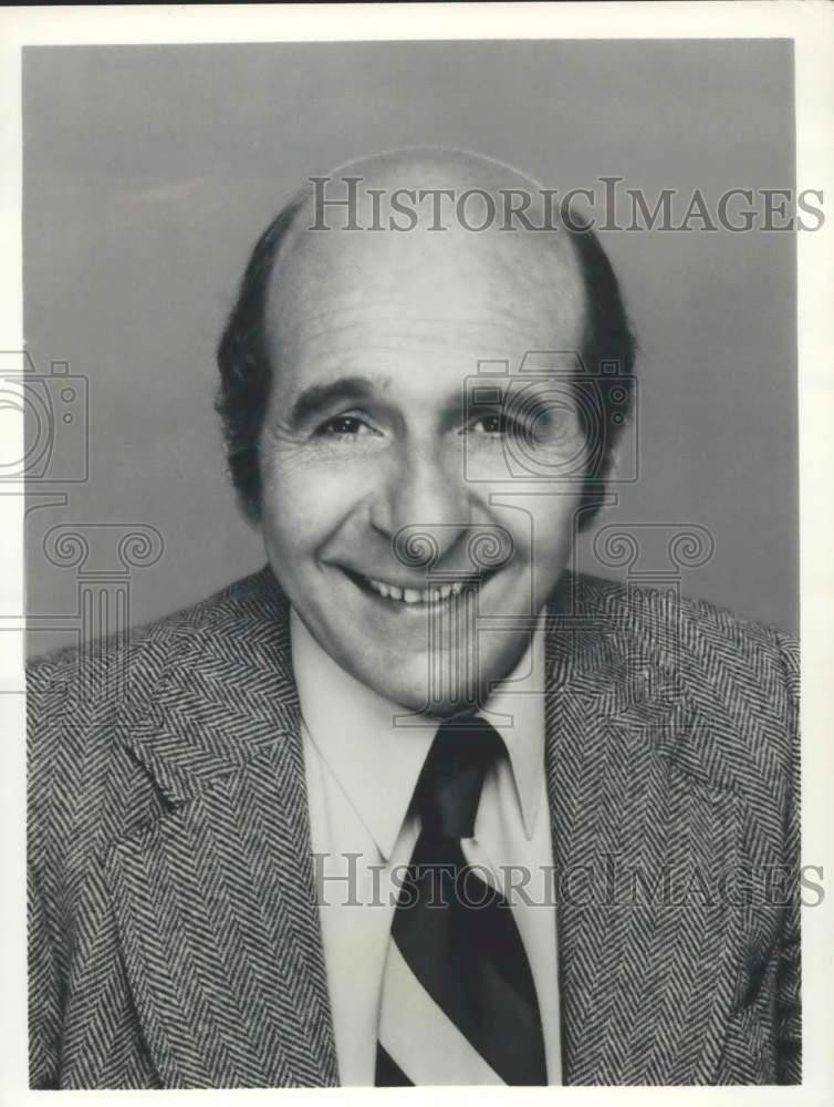 1981 Press Photo Herb Edelman Stars as a Deputy Commissioner in 