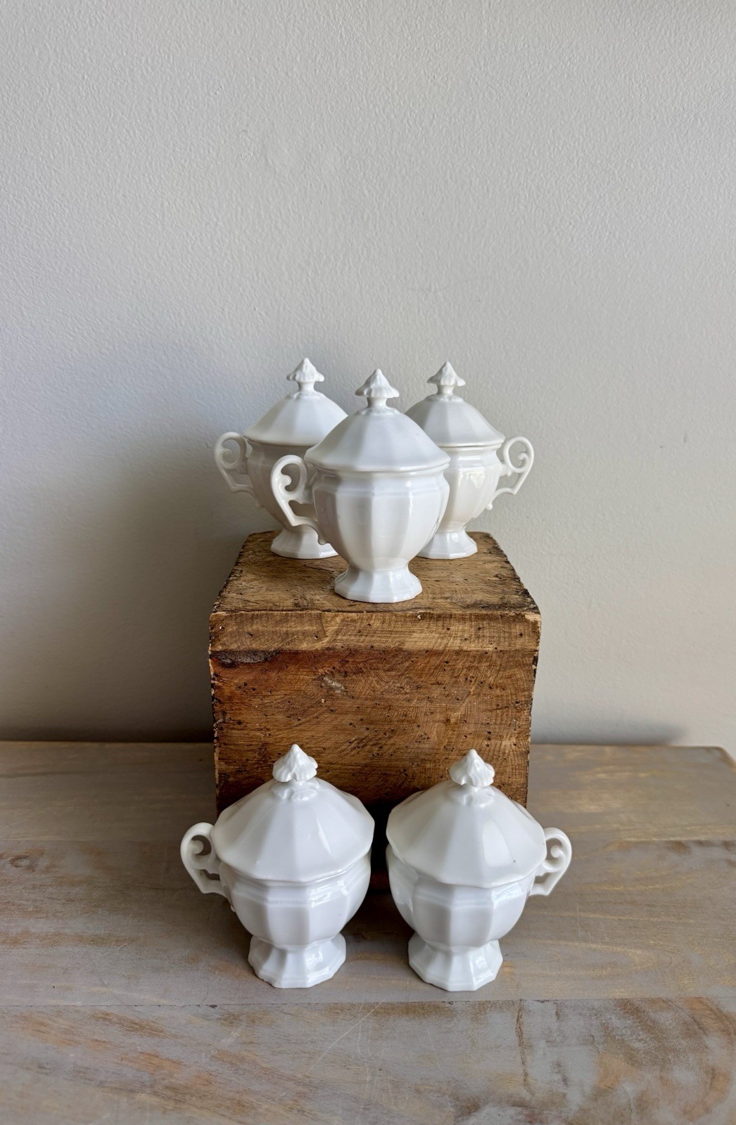 5 Antique French Old Paris Porcelain Pot de Crème Cups Lids 19th C Scroll Handle