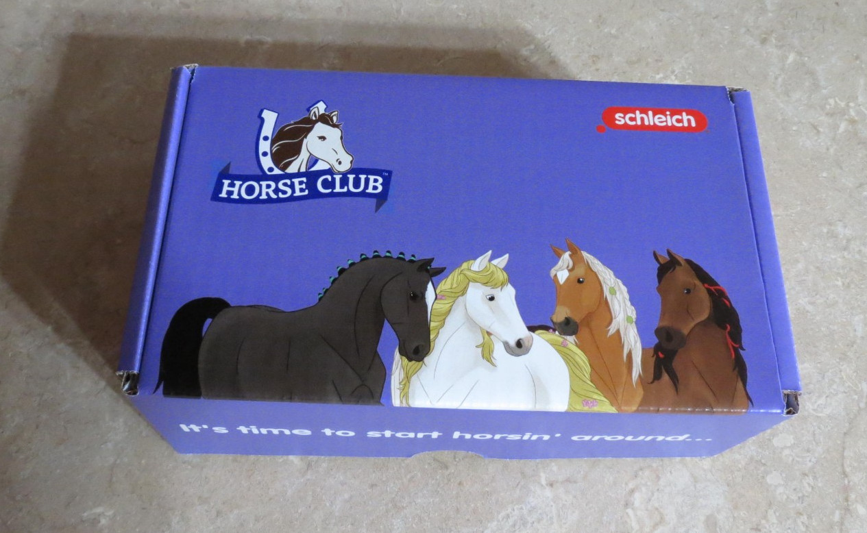 NIB Schleich Subscription box w/ exclusive horse club button lot 3 horses NEW
