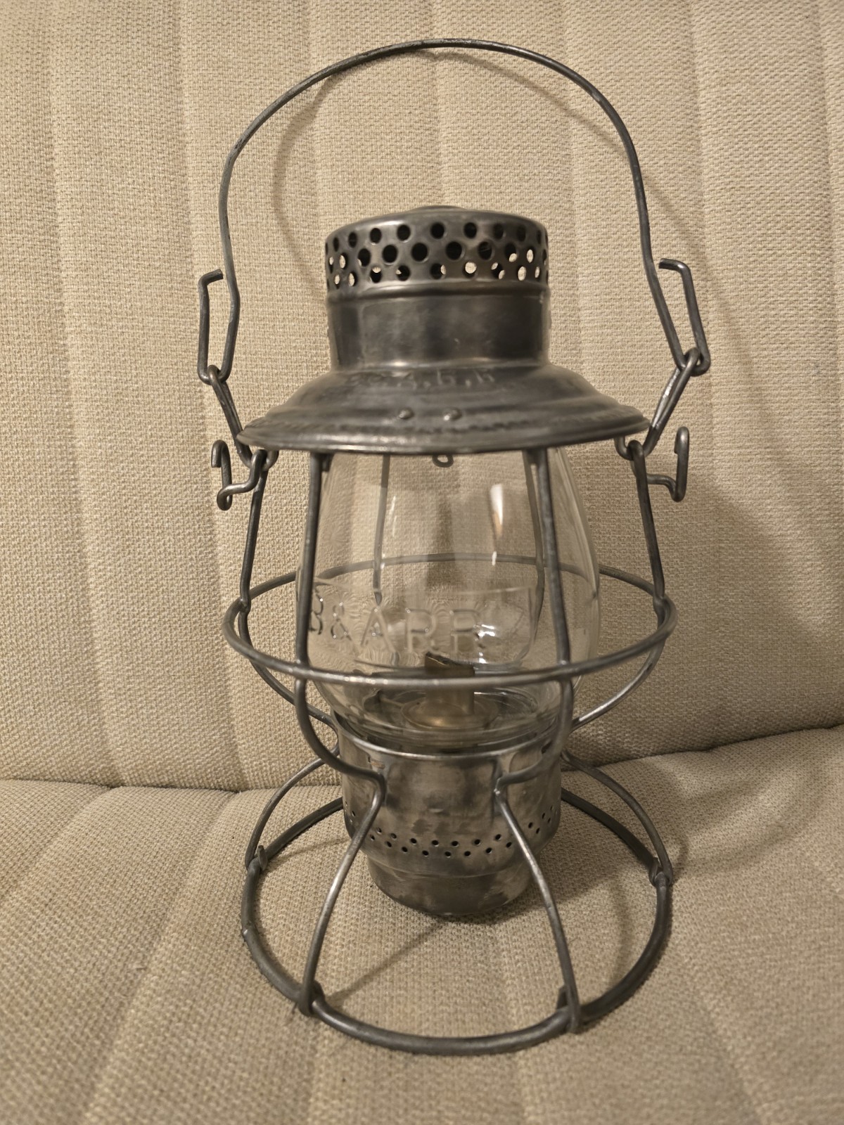 Vintage Rare B&A RR Boston & Albany Railroad RR Oil Barn Lantern Glass Globe USA