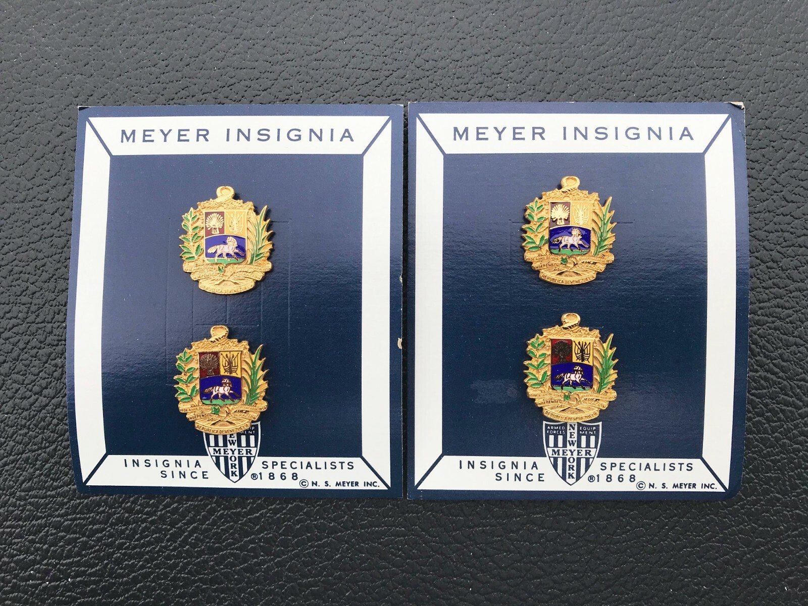 Two Pairs  VENEZUELA  ARMY OFFICER National Crest Insignia Pins Hugo Chavez