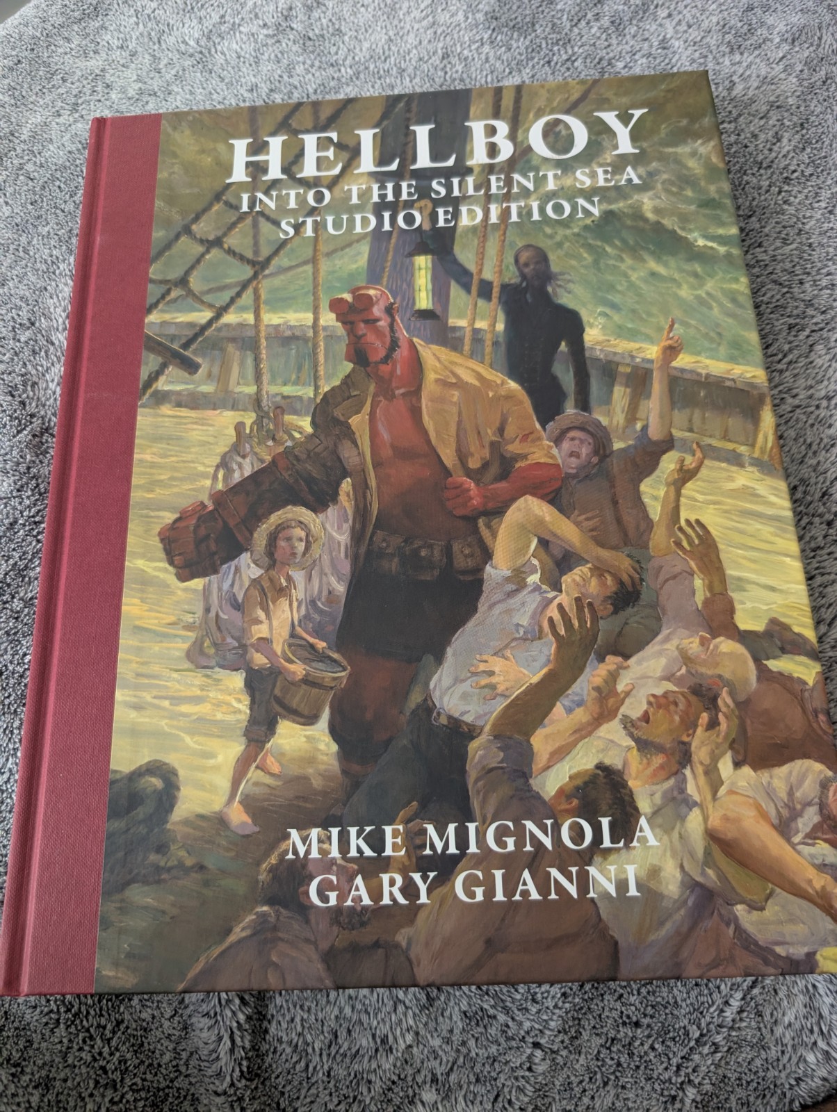 Hellboy Into the Silent Sea Studio Edition Mike Mignola Signed By Gary Gianni Hellboy Into the Silent Sea Studio Edition Mike Mignola Signed By Gary Gianni