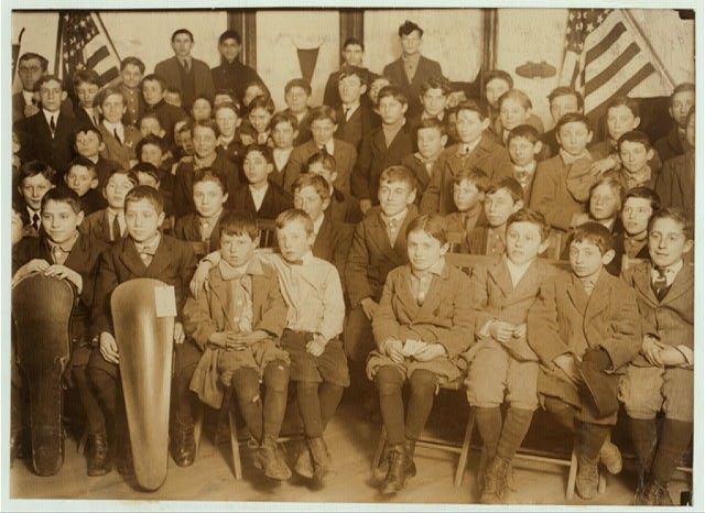 Photo:The Newsboy Club,Paterson,New Jersey,Lewis Wickes Hine,December 1912