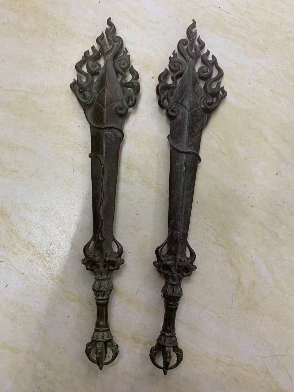 2Pcs Wonderful 8.5 Inches Tibetan Bronze Hand Made Buddhist Artifacts