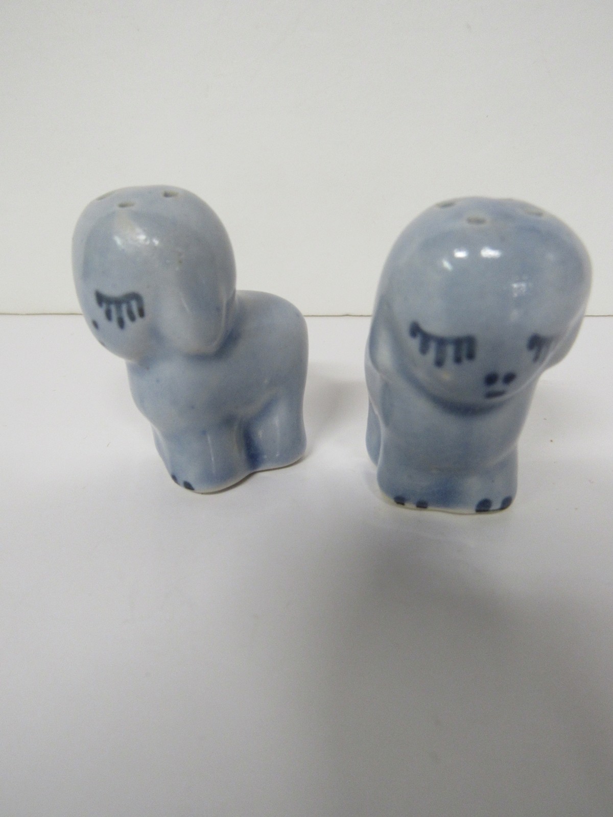 Vintage Sleepy Blue Lambs Mini Salt And Pepper Shakers Ships Free