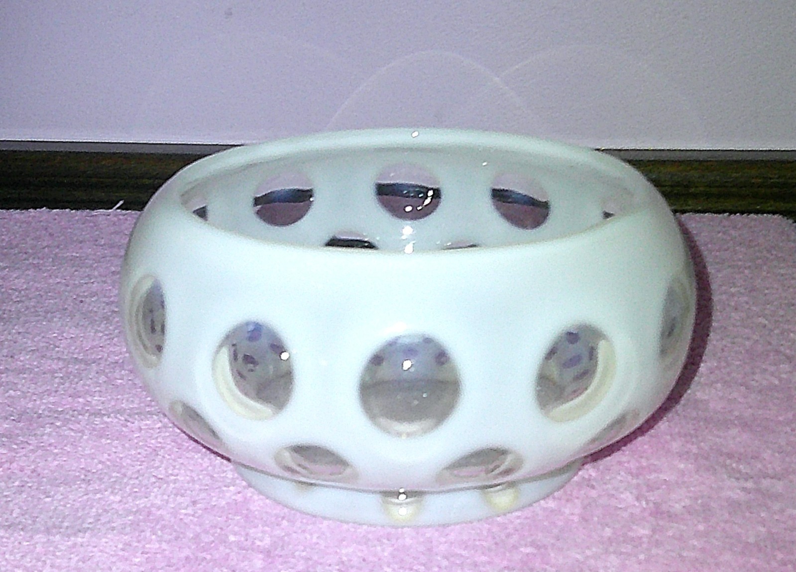 VINTAGE FENTON WHITE OPALESCENT COIN DOT CANDY BOX BOTTOM 1947-52