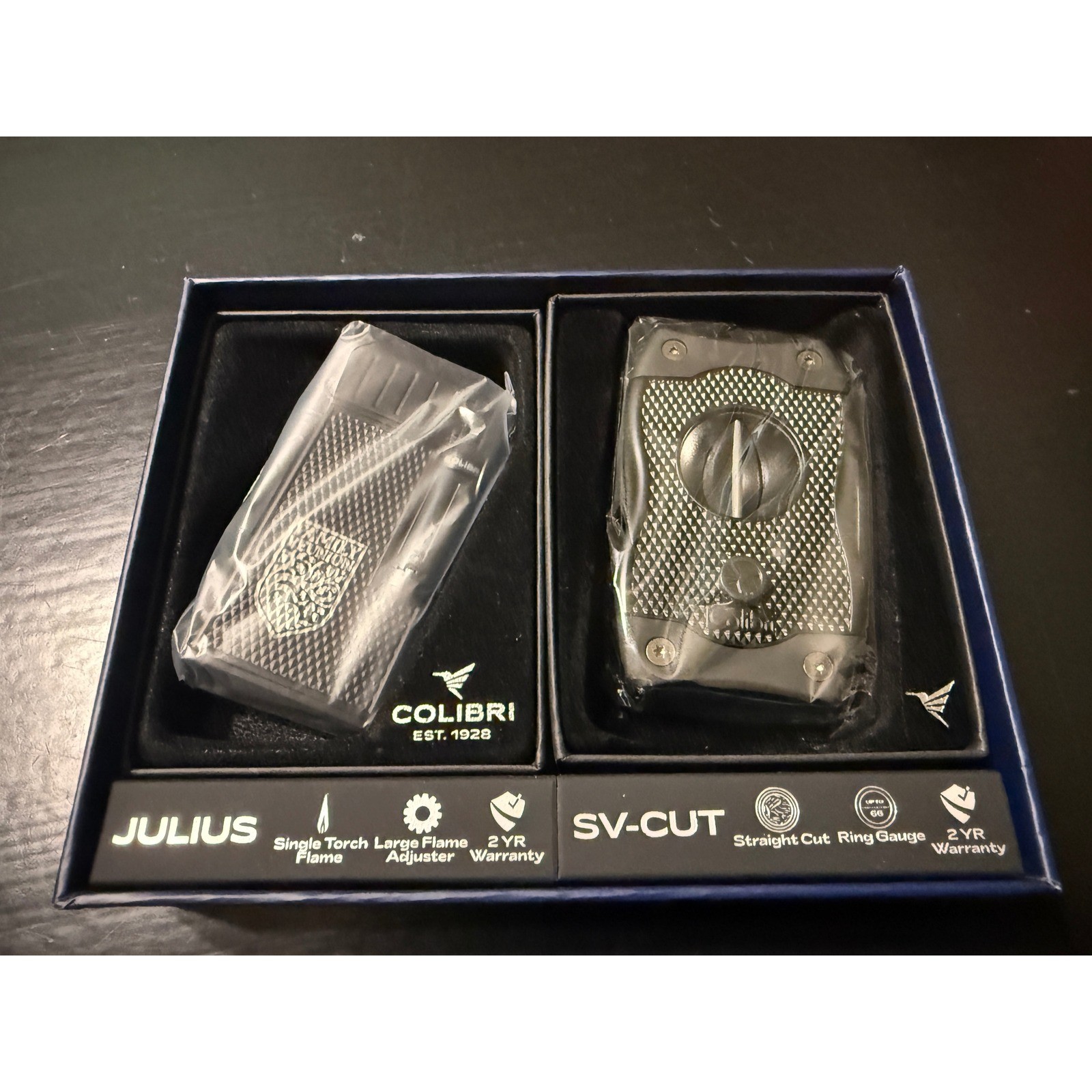 Colibri Julius Lighter SV-Cut Cigar Cutter Gift Set Drew Estate Family Reunion Colibri Julius Lighter SV-Cut Cigar Cutter Gift Set Drew Estate Family Reunion