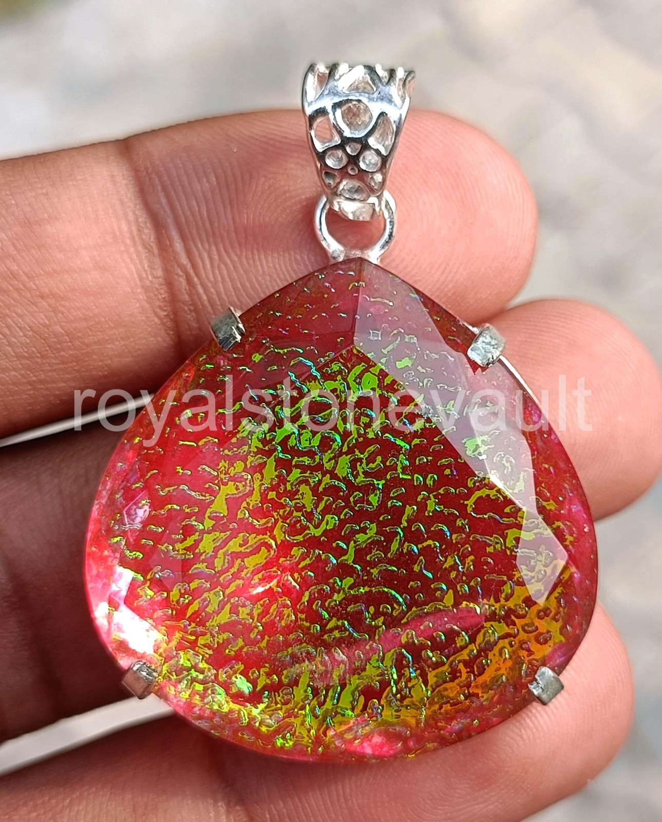 Fabulous Item 101.05 Ct Natural Ammolite Pendant 925 Silver Pear Shape IGL 6MHW