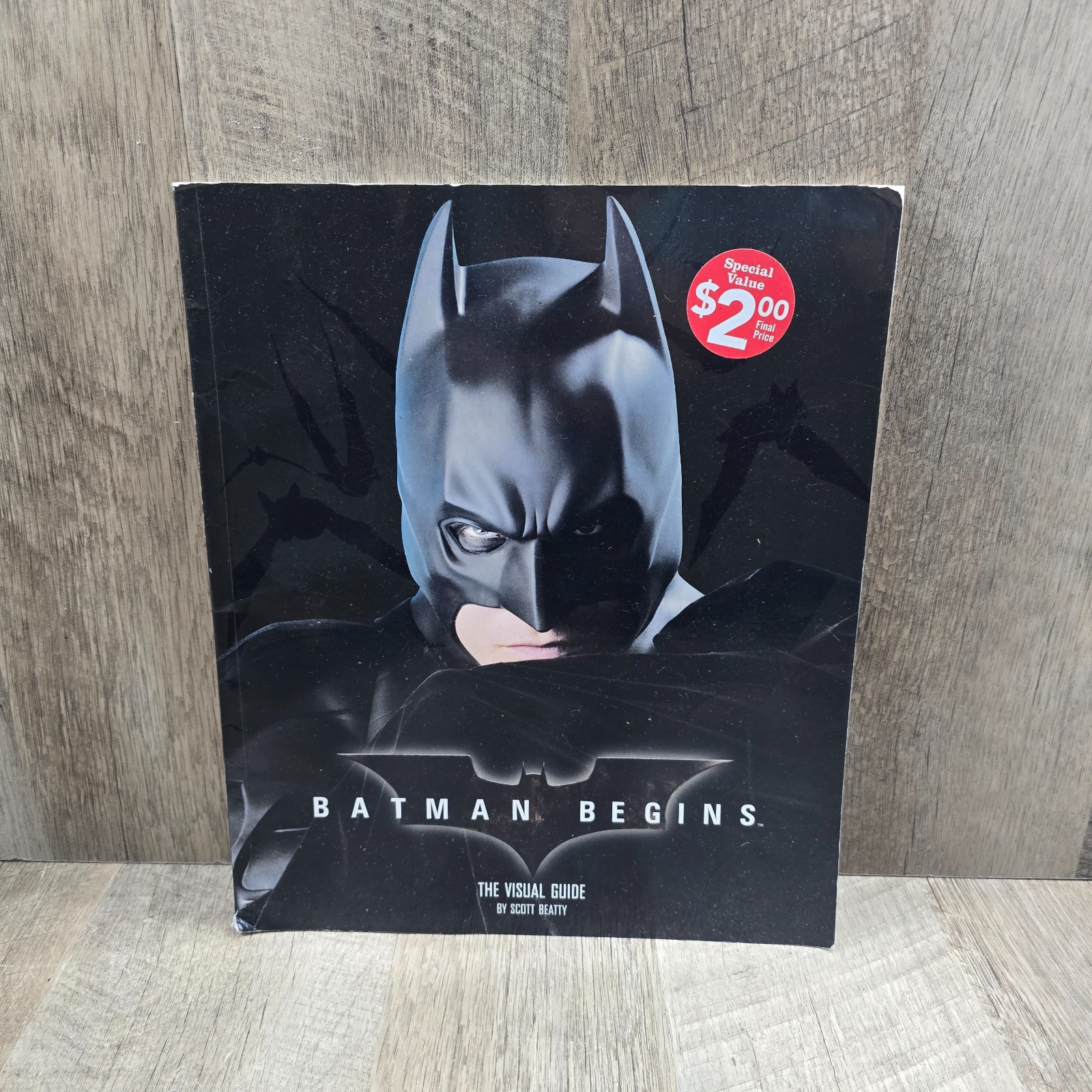 Vintage Batman Begins Book The Visual Guide 2005 By Scott Beatty The Dark Knight