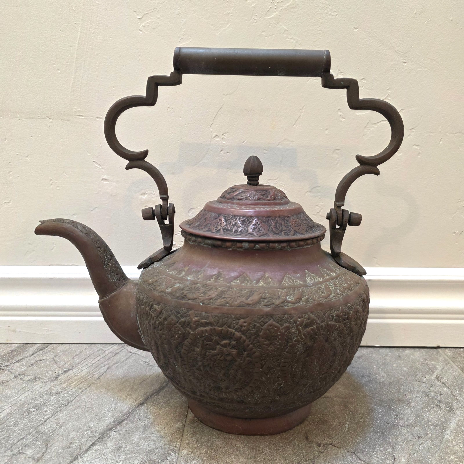 Antique Kashmir Middle Eastern Copper Samovar Islamic tea Persian Pot Kettle Antique Kashmir Middle Eastern Copper Samovar Islamic tea Persian Pot Kettle