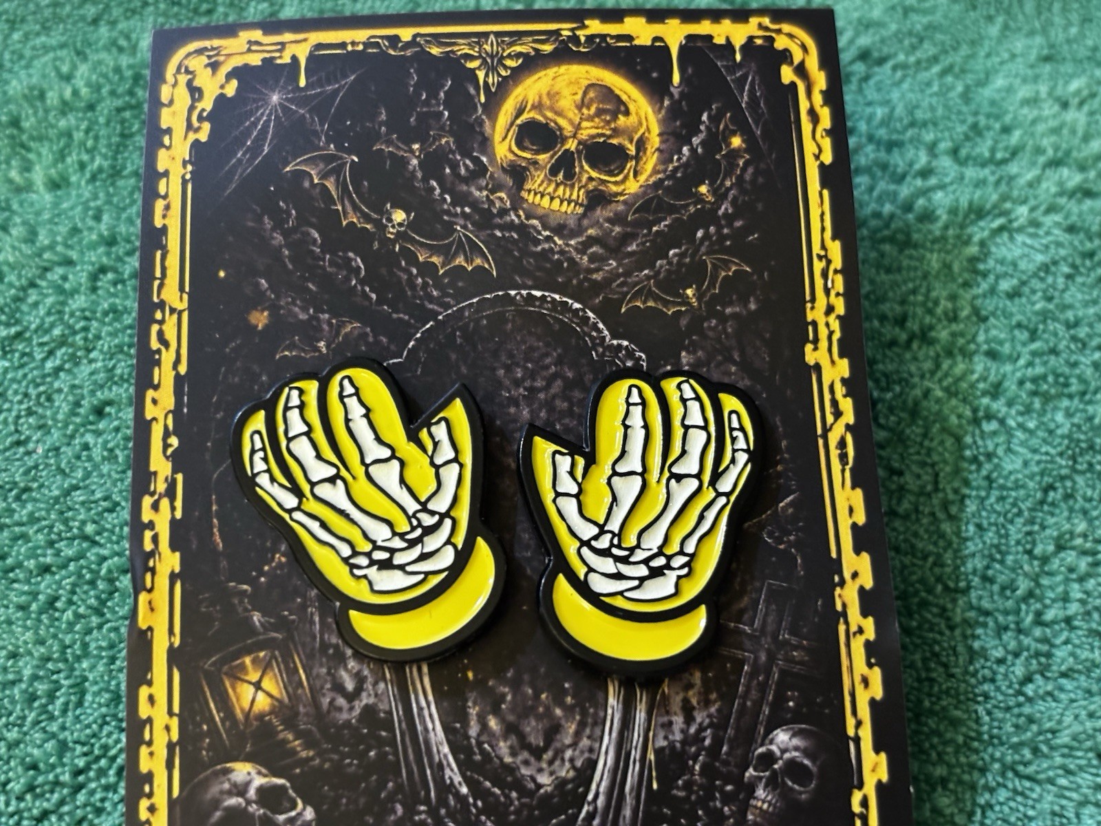 CopShopThrift × Bonez Brimz Yellow X-Ray Gloves 1 Pair (2Pins) Glow In Dark