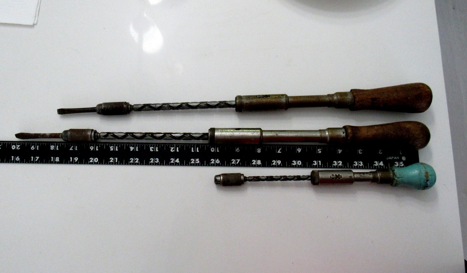 Lot Yankee Spiral Screwdriver Ratchet Wood Handle 30-130-35 Push Drill Worth Bro